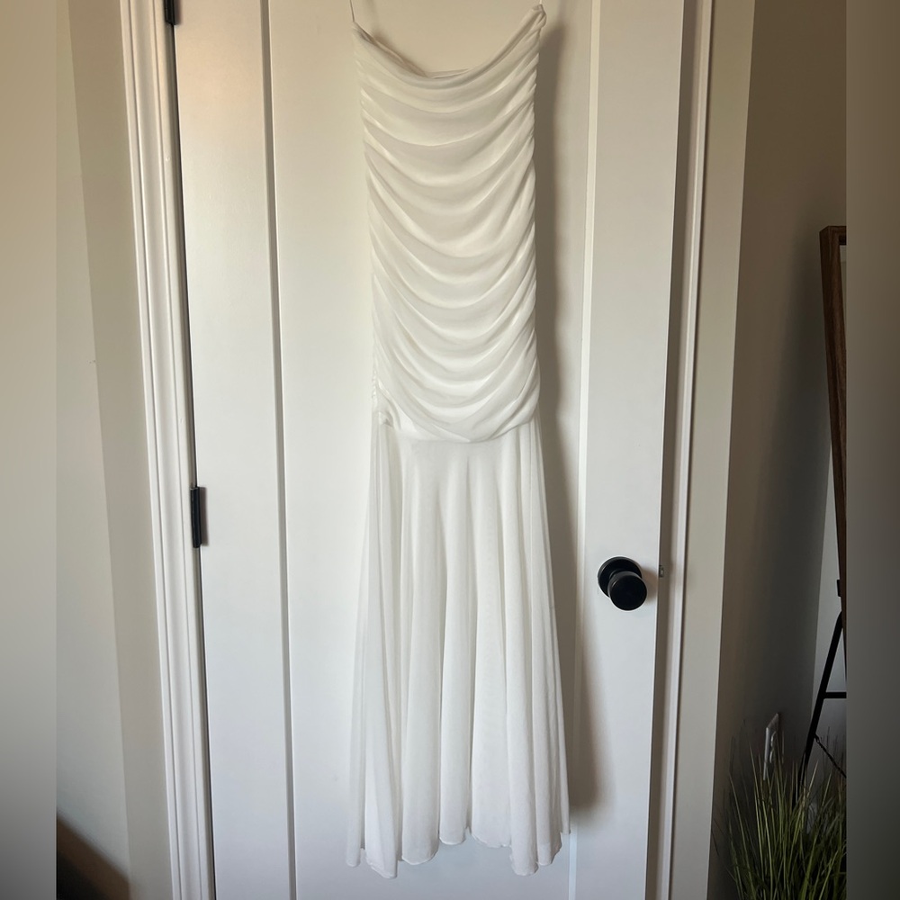 Chic Strapless White Women's Dress